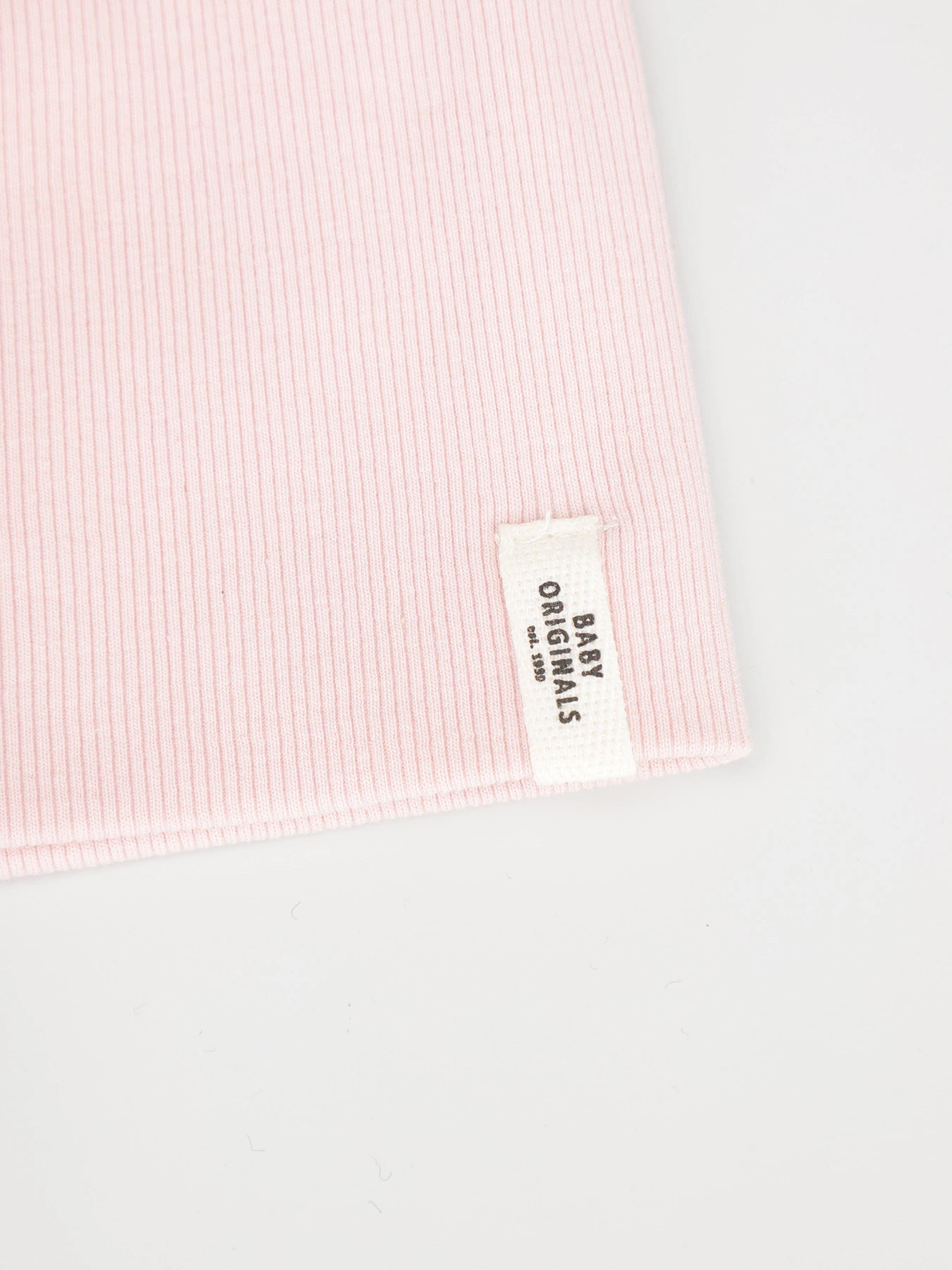 Шапки та кепки H&M модель 0825783_с.рожевий Шапки та кепки H&M модель 0825783_с.рожевий Фото