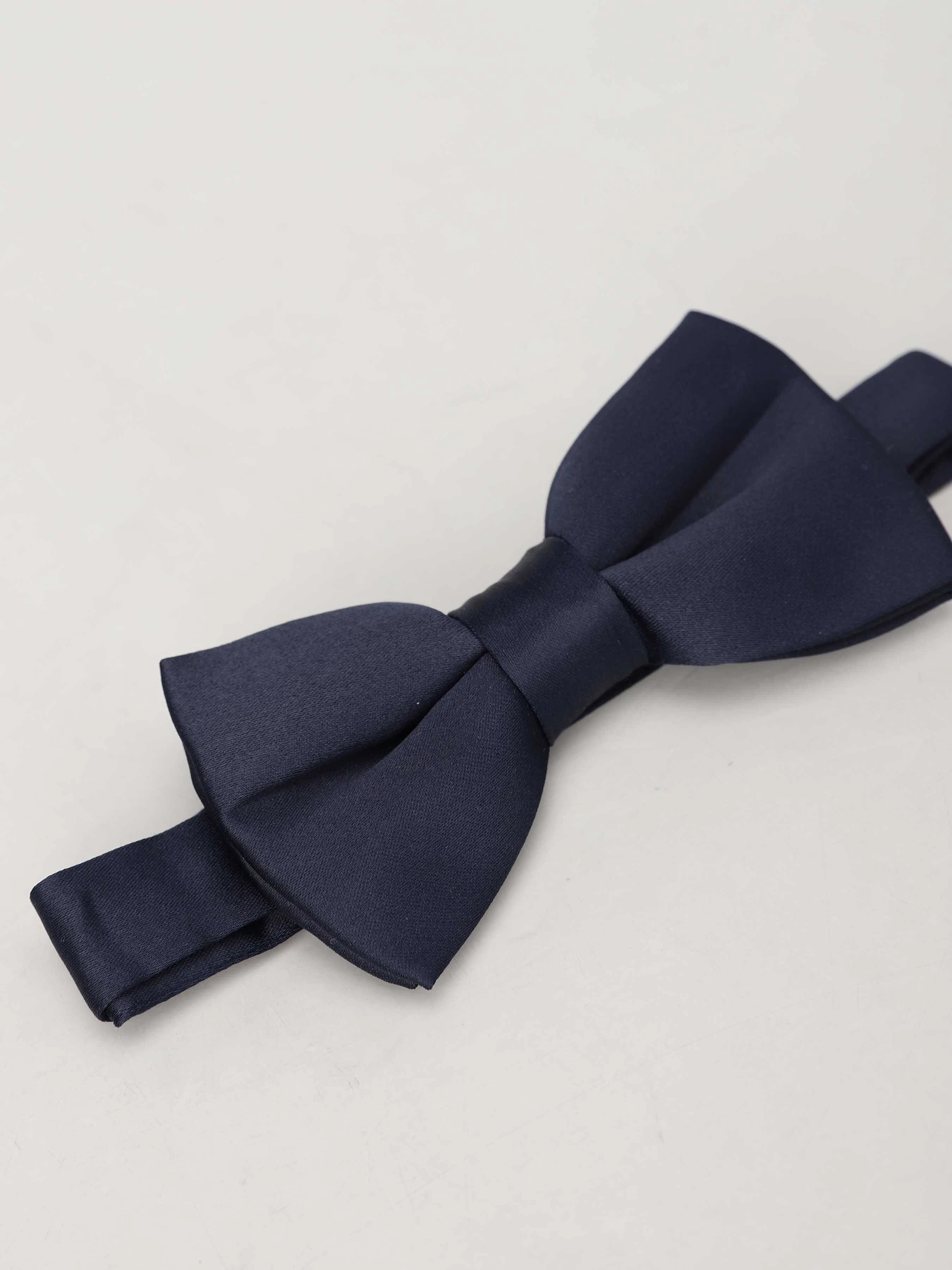 Краватки та метелики H&M модель 0846334_т.синій Краватки та метелики H&M модель 0846334_т.синій Фото