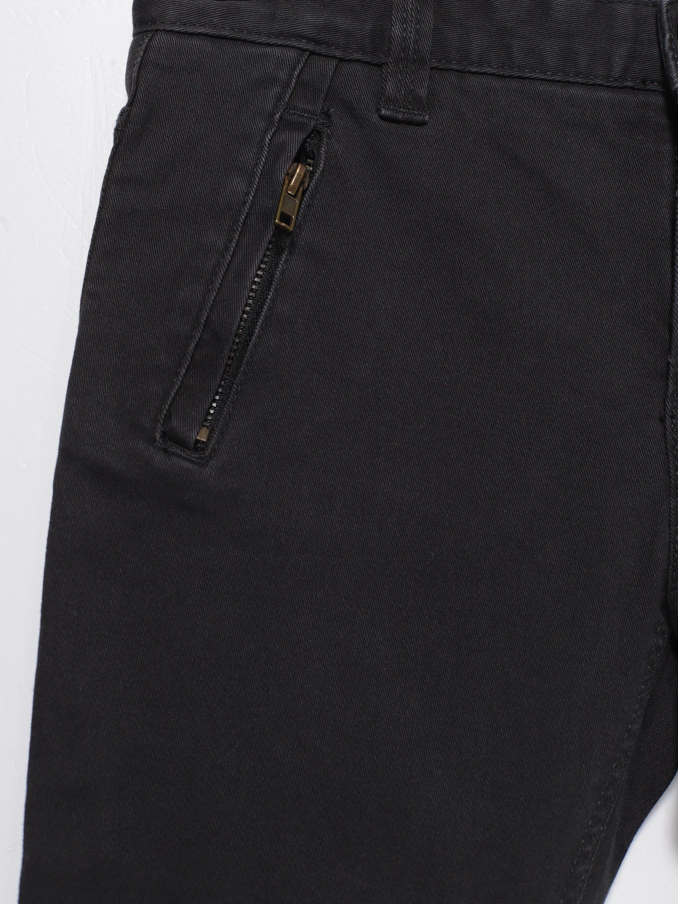 Брюки H&M модель 0444115_чорний Брюки H&M модель 0444115_чорний Фото