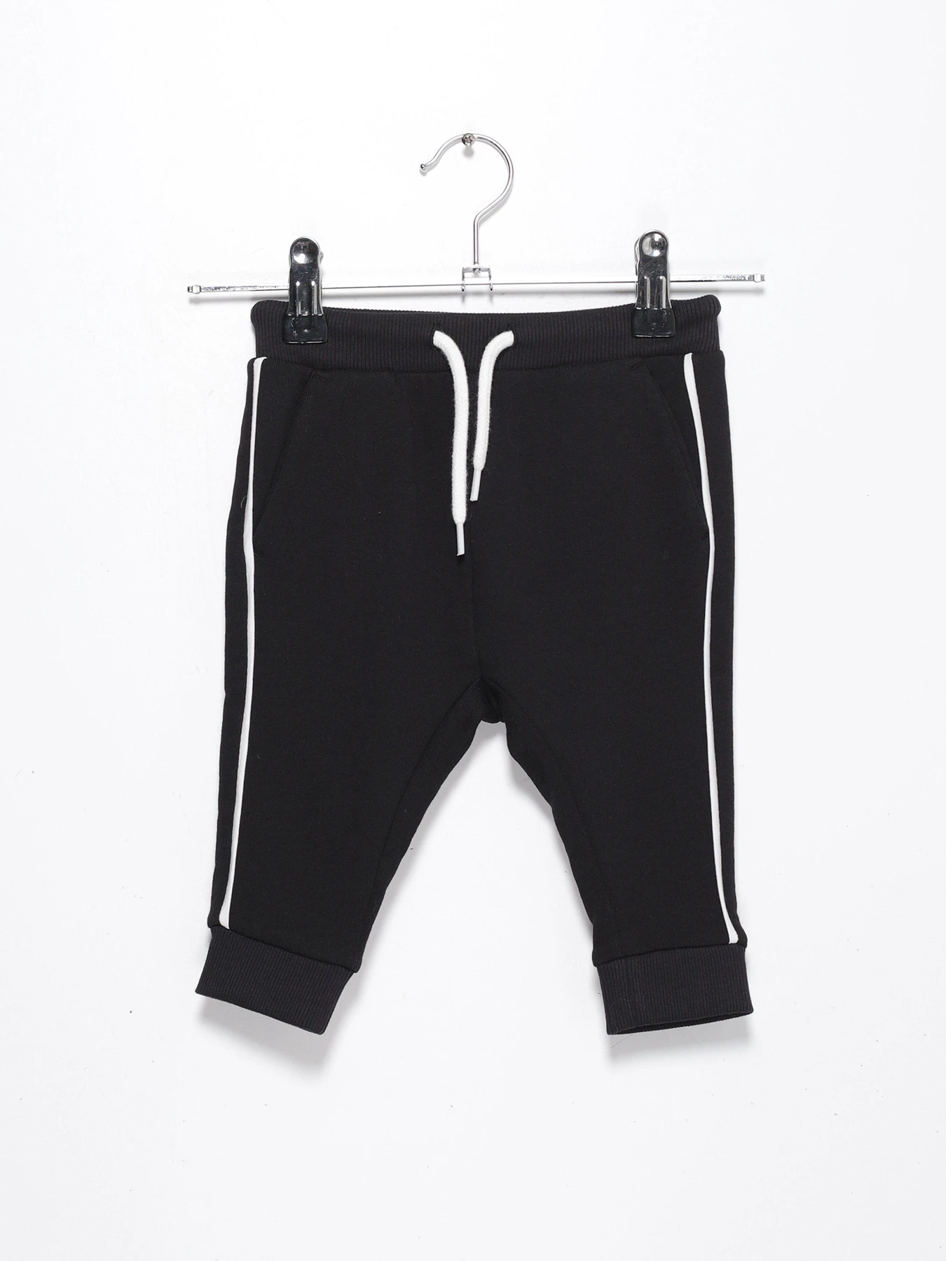 Брюки H&M модель 0743905_чорний з білим Брюки H&M модель 0743905_чорний з білим Фото