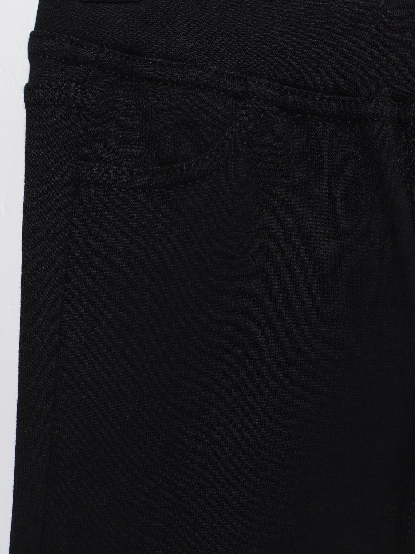 Брюки H&M модель 0806183_чорний Брюки H&M модель 0806183_чорний Фото