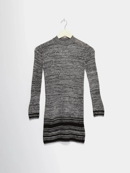 Платья H&M модель 0411701_сірий комб. Фото