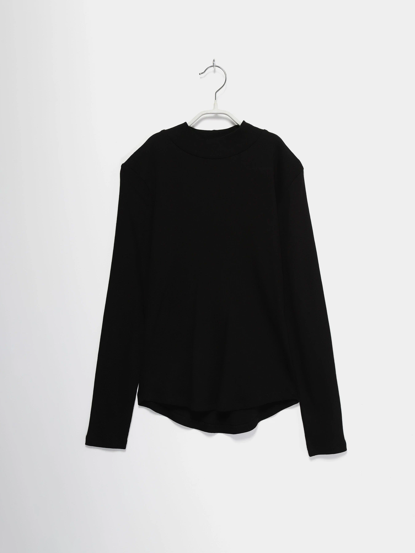 Свитры и кардиганы H&M модель 0419717_чорний Свитры и кардиганы H&M модель 0419717_чорний Фото