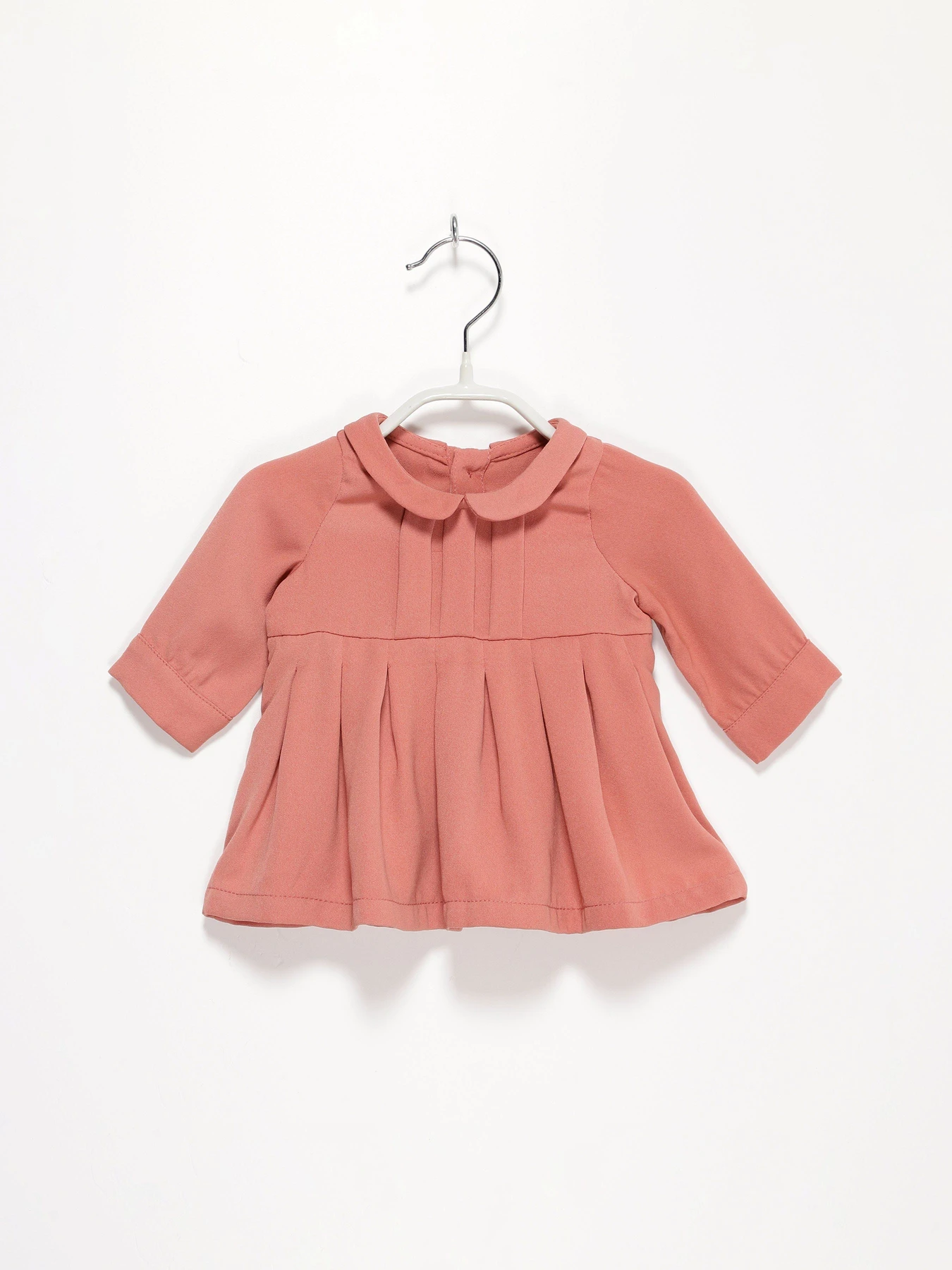 Платья H&M модель 0468350_персиковий Фото