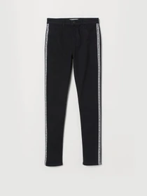 Брюки H&M модель 0772344_чорний з білим Фото