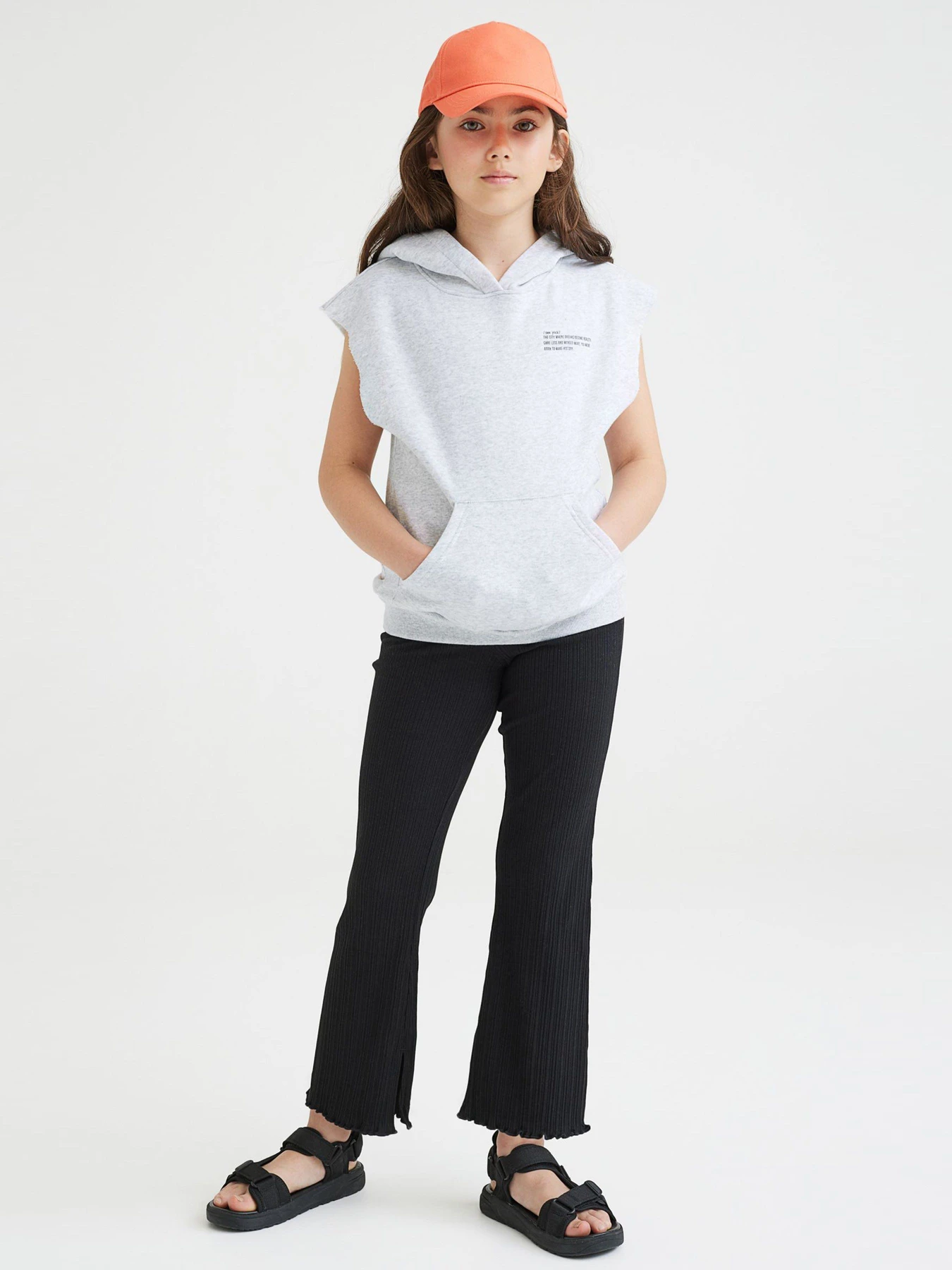 Брюки H&M модель 0853215_чорний Брюки H&M модель 0853215_чорний Фото
