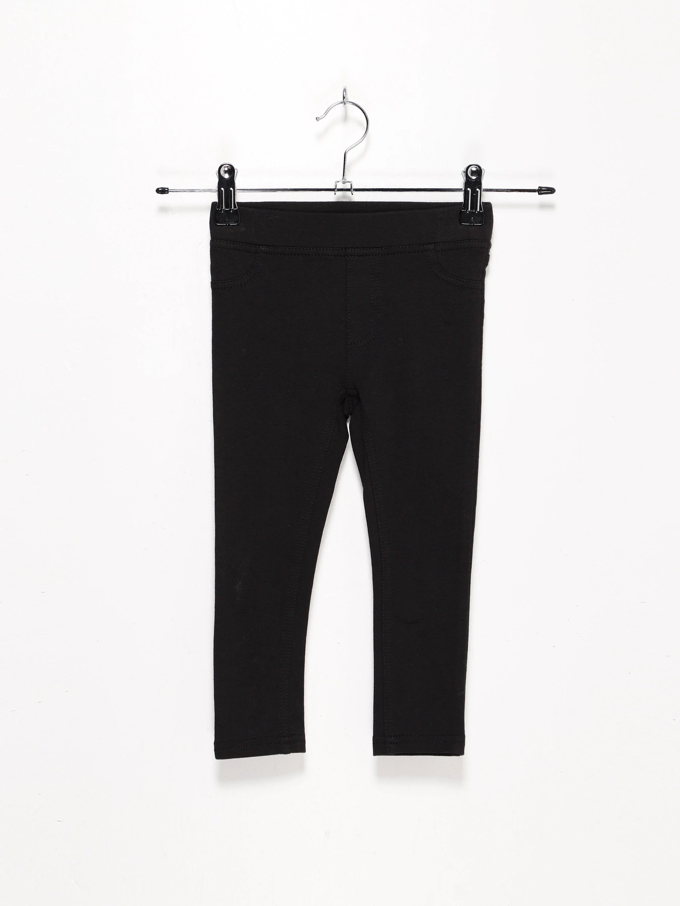 Брюки H&M модель 0749097_чорний Брюки H&M модель 0749097_чорний Фото