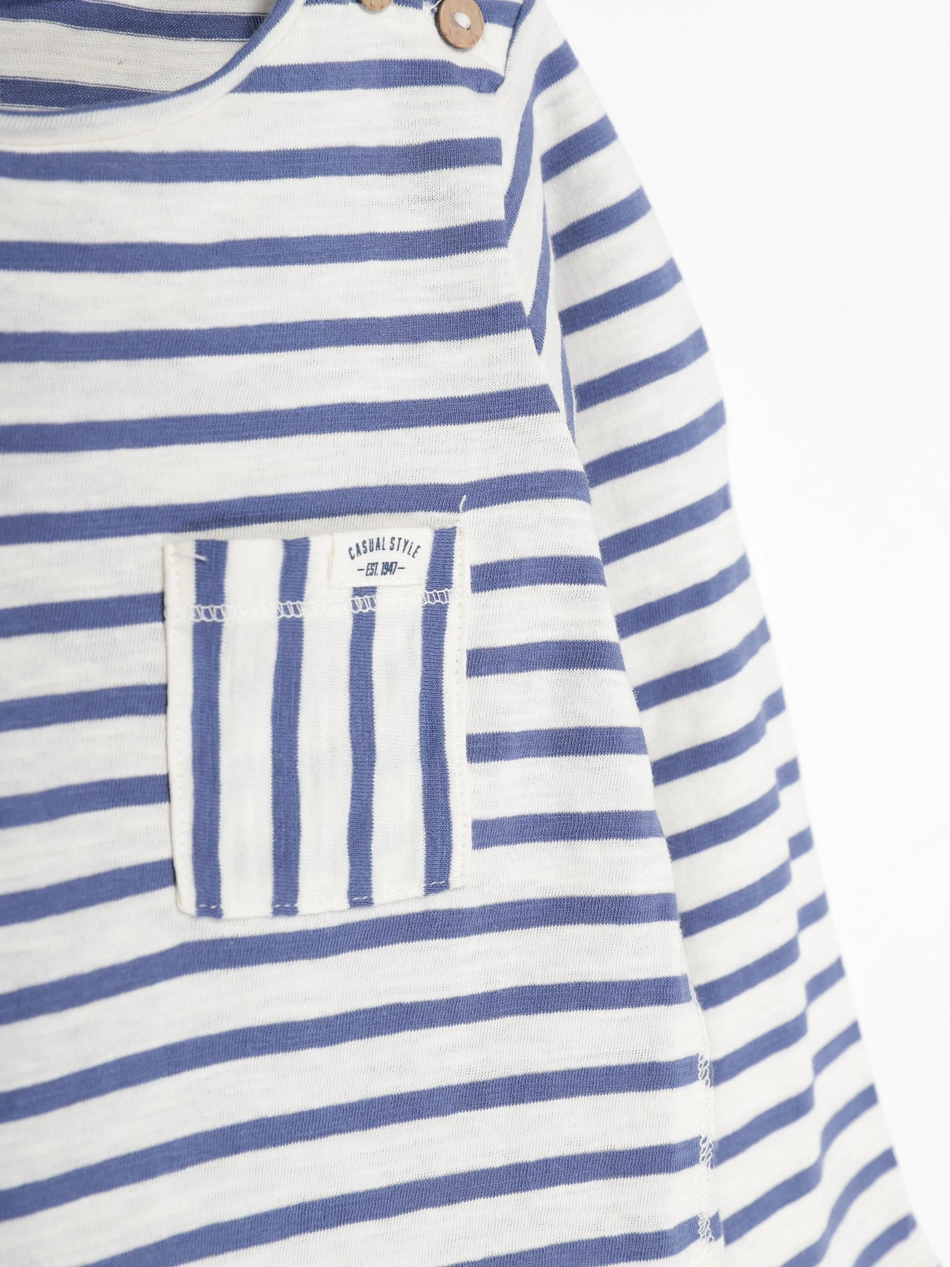 Худі та світшоти H&M модель 0767181_білий з синім Фото
