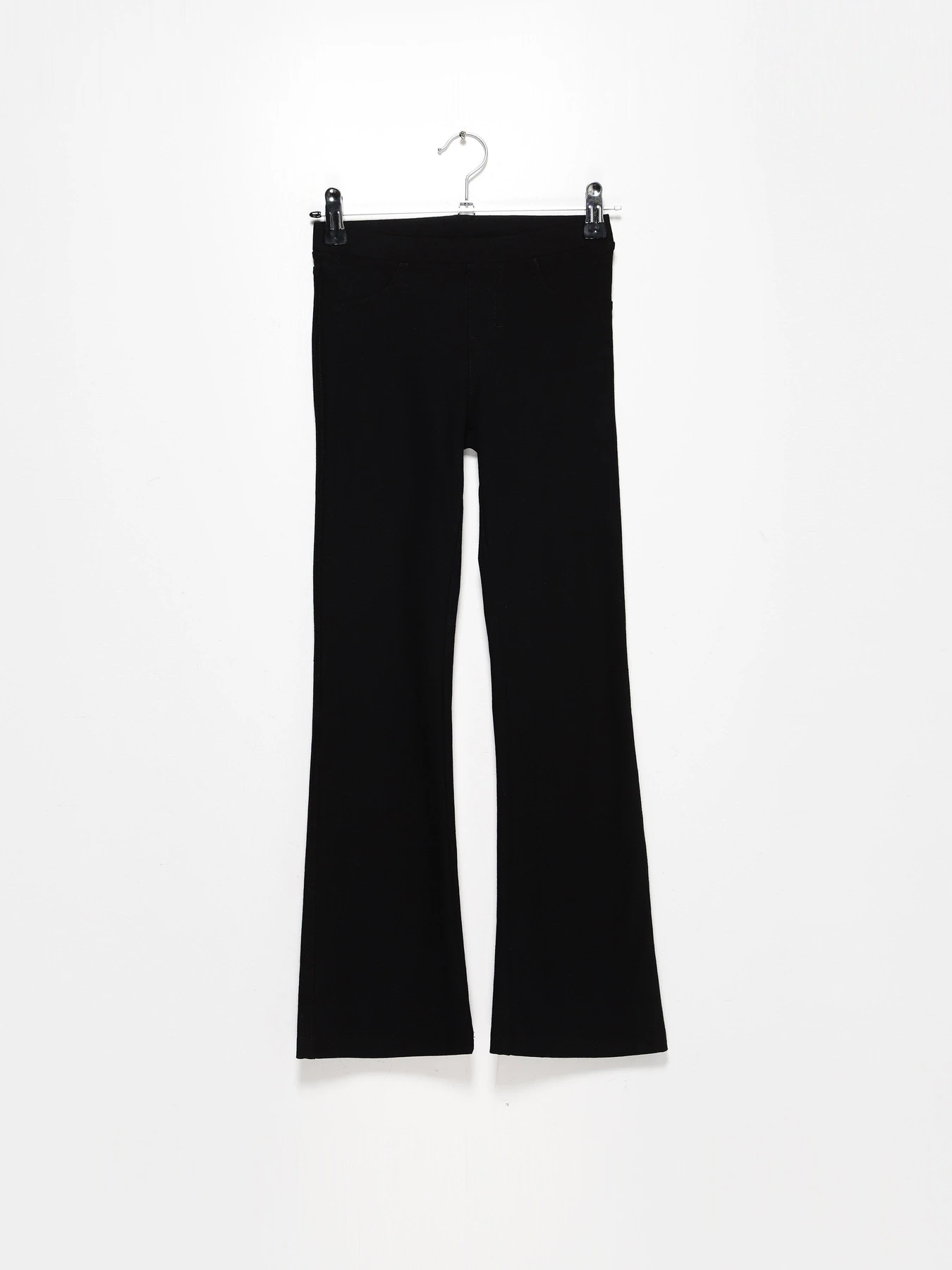 Брюки H&M модель 0813370_чорний Фото