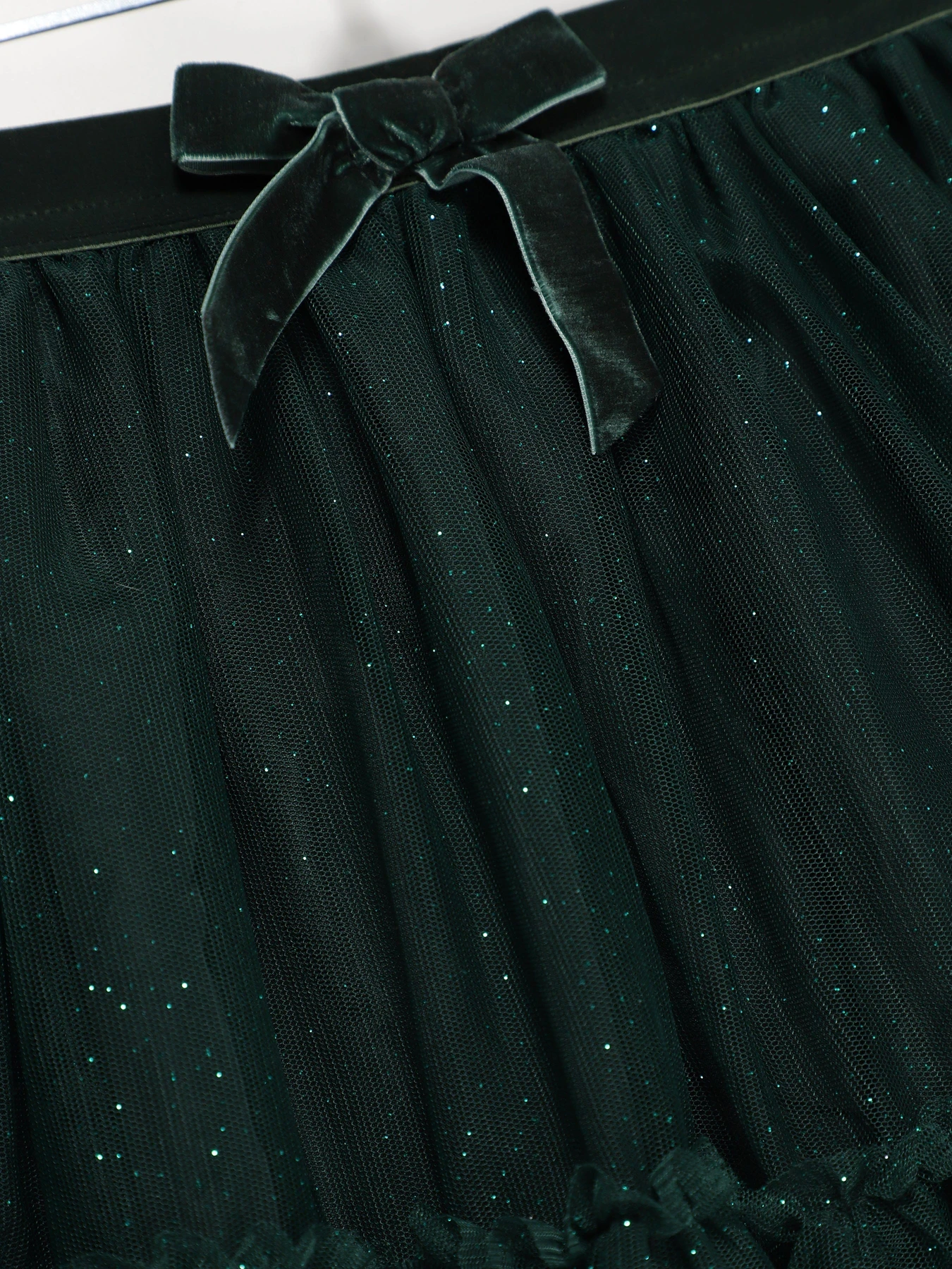 Юбки H&M модель 0850797_т.зелений Юбки H&M модель 0850797_т.зелений Фото
