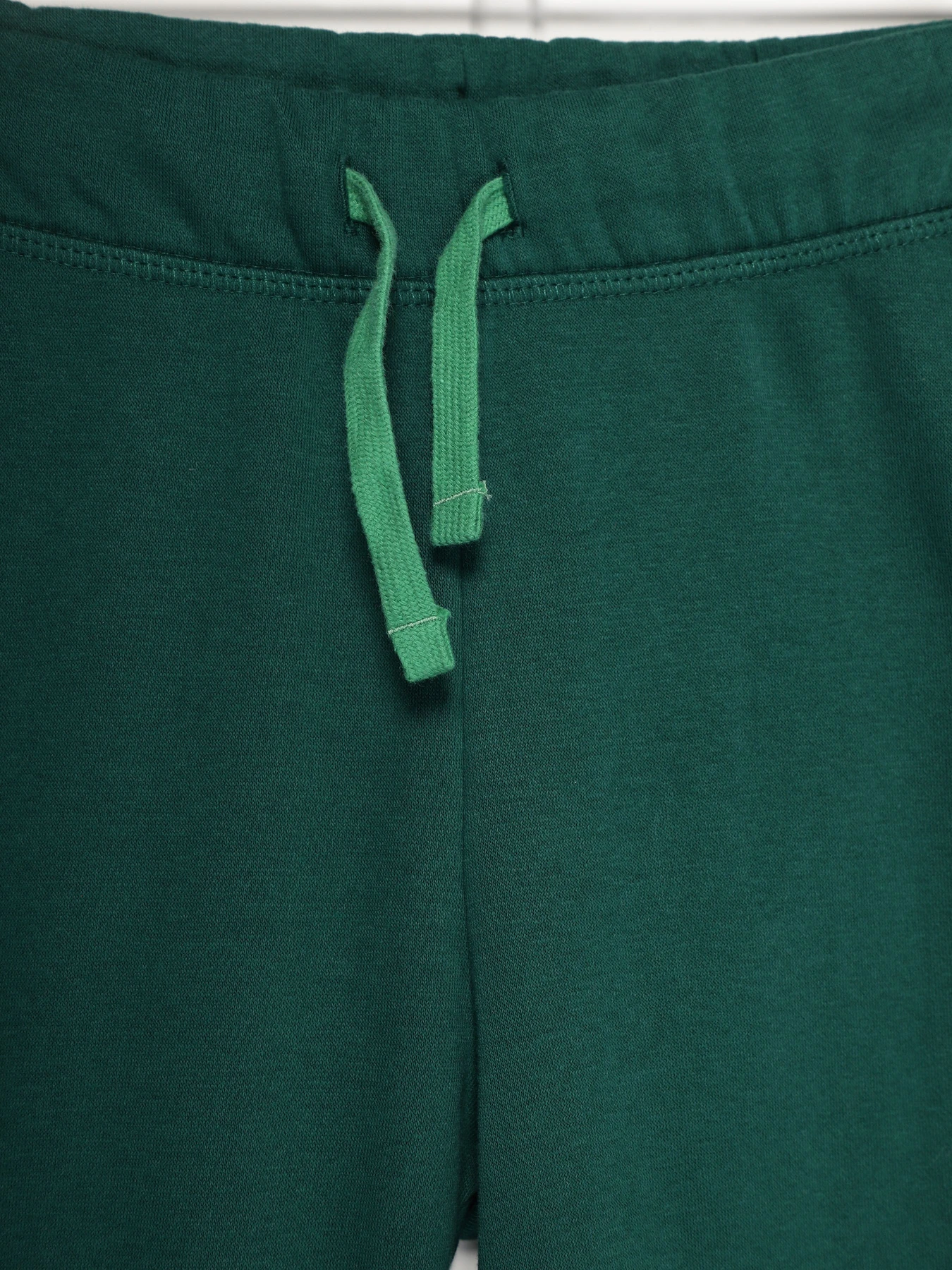 Брюки H&M модель 0890254_зелений Фото