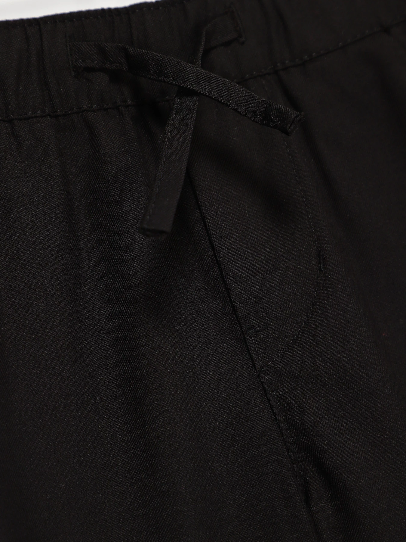 Брюки H&M модель 09459492_чорний Брюки H&M модель 09459492_чорний Фото