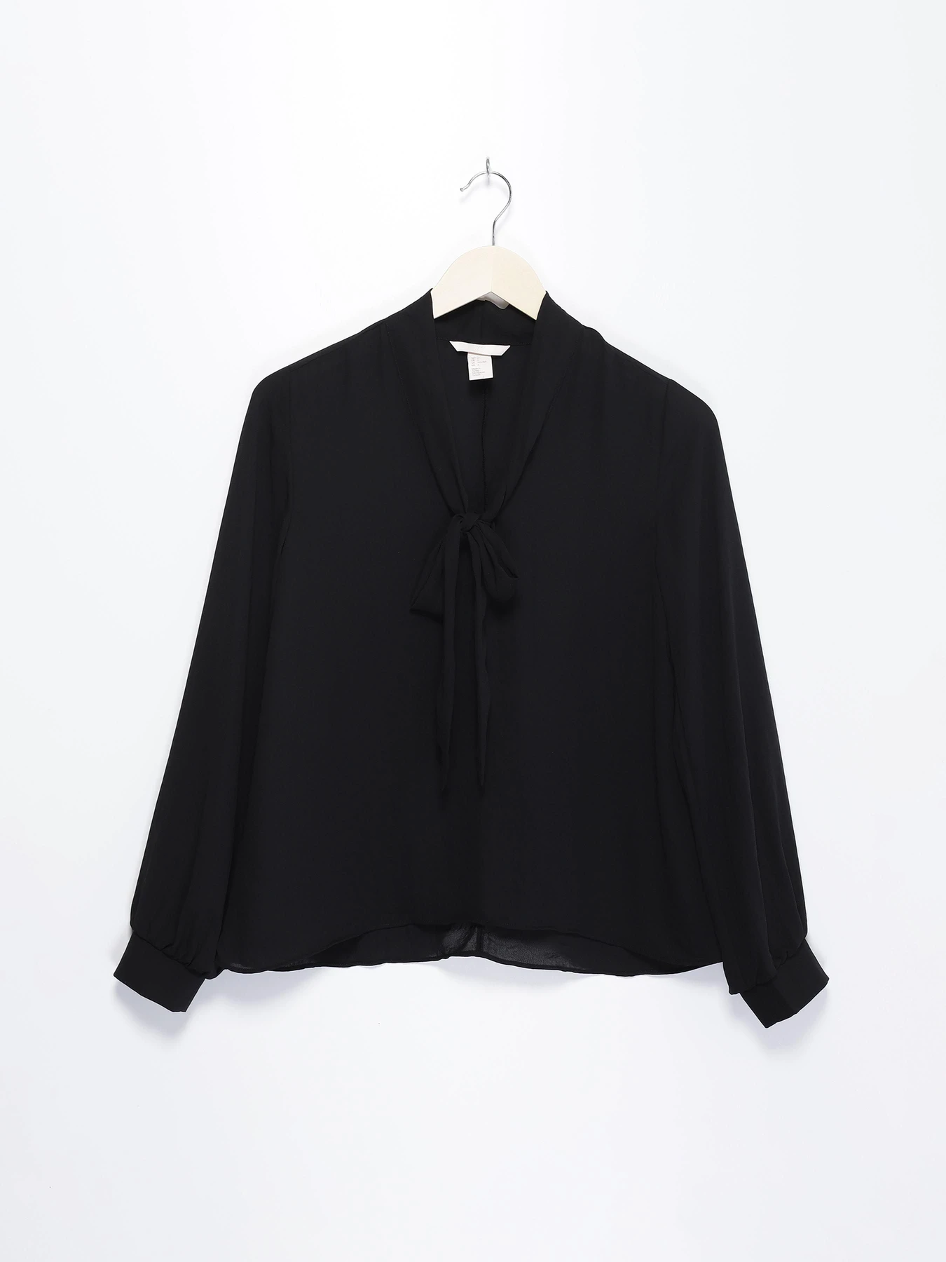 Рубашки H&M модель 0401479_чорний Рубашки H&M модель 0401479_чорний Фото