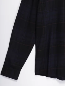 Рубашки H&M модель 0404551_чорний комб. Фото