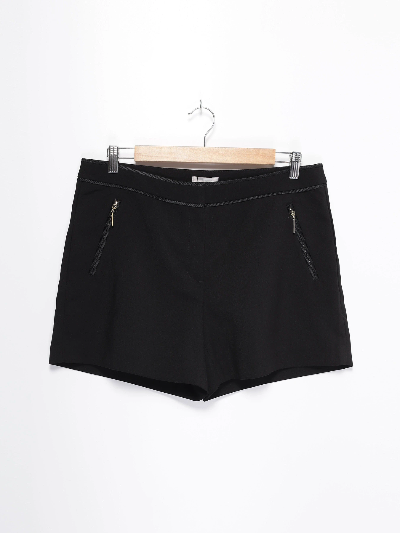 Шорты H&M модель 0405161_чорний Фото