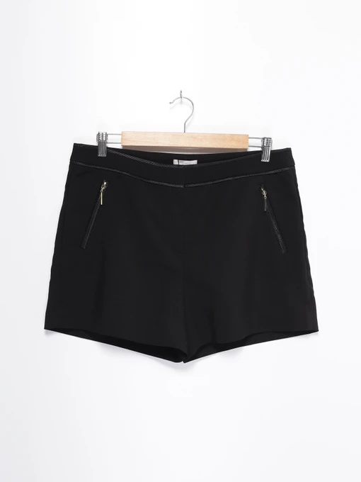 Шорти H&M модель 0405161_чорний Фото
