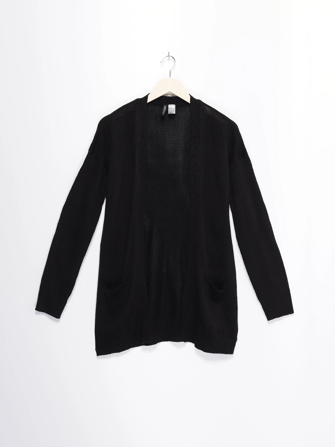 Свитры и кардиганы H&M модель 0408950_чорний Свитры и кардиганы H&M модель 0408950_чорний Фото