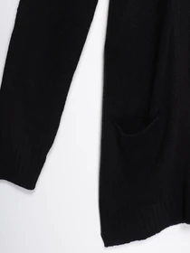 Свитры и кардиганы H&M модель 0408950_чорний Фото