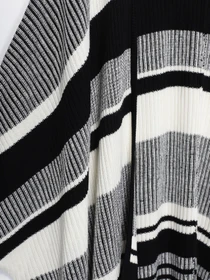 Свитры и кардиганы H&M модель 0409933_чорний з білим Фото
