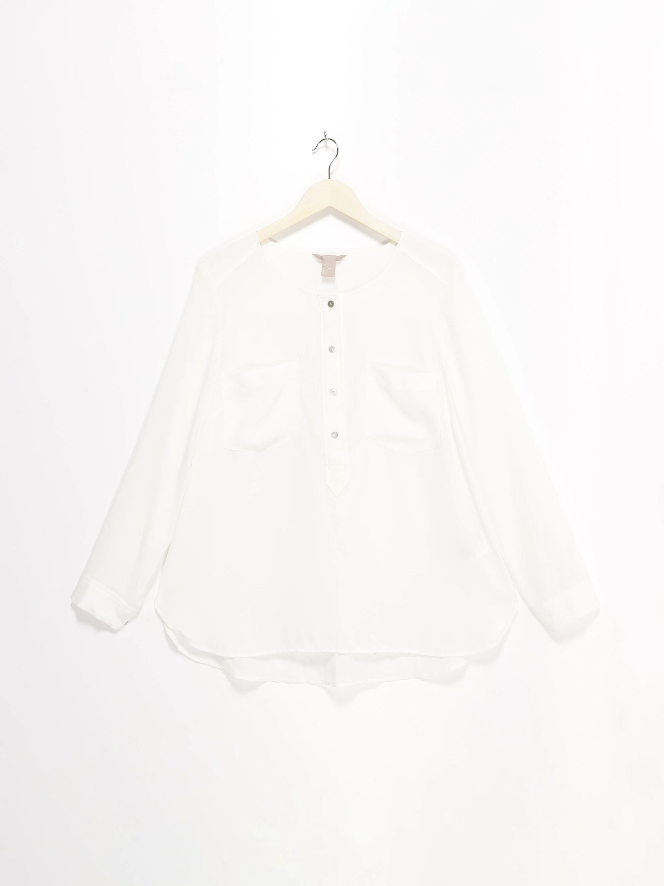 Рубашки H&M модель 0421044_білий Рубашки H&M модель 0421044_білий Фото
