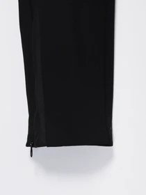 Брюки H&M модель 0423303_чорний Фото