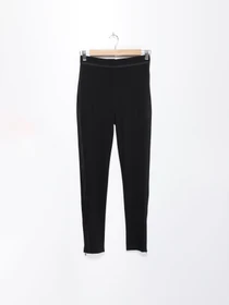 Брюки H&M модель 0423303_чорний Фото