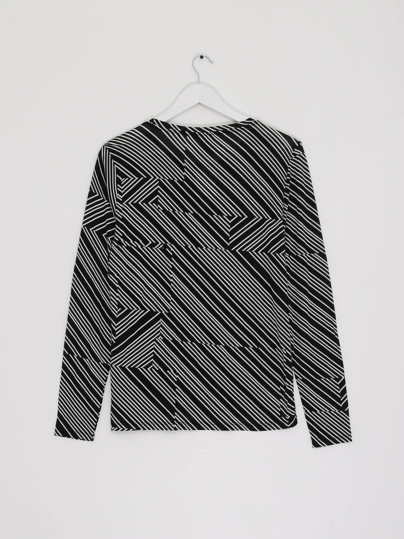 Худі та світшоти H&M модель 0610543_чорний комб. Фото