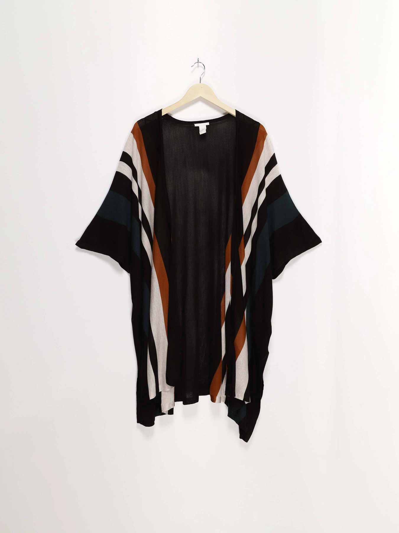Свитры и кардиганы H&M модель 0437542_чорний комб. Фото
