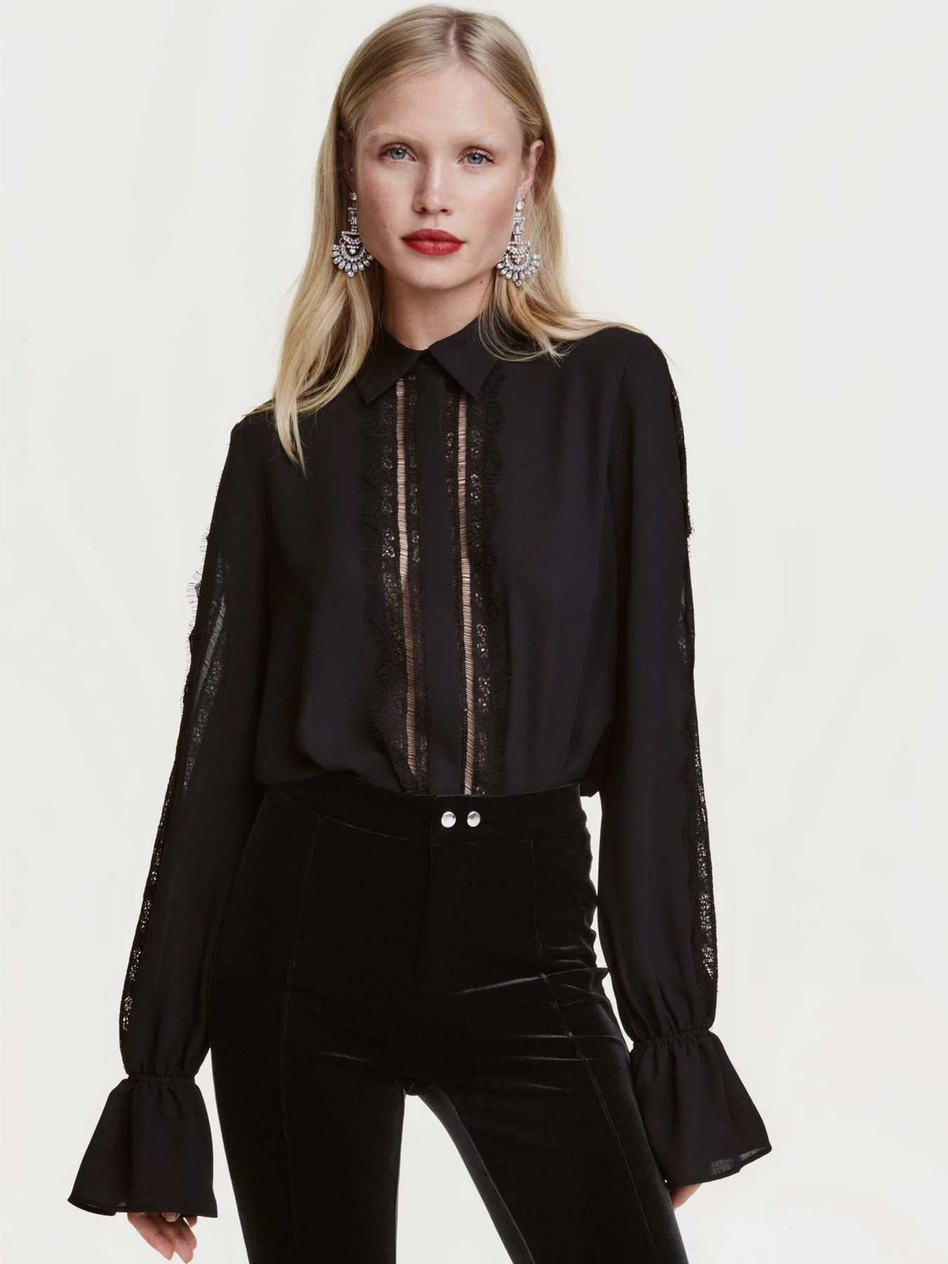 Рубашки H&M модель 0437741_чорний Фото