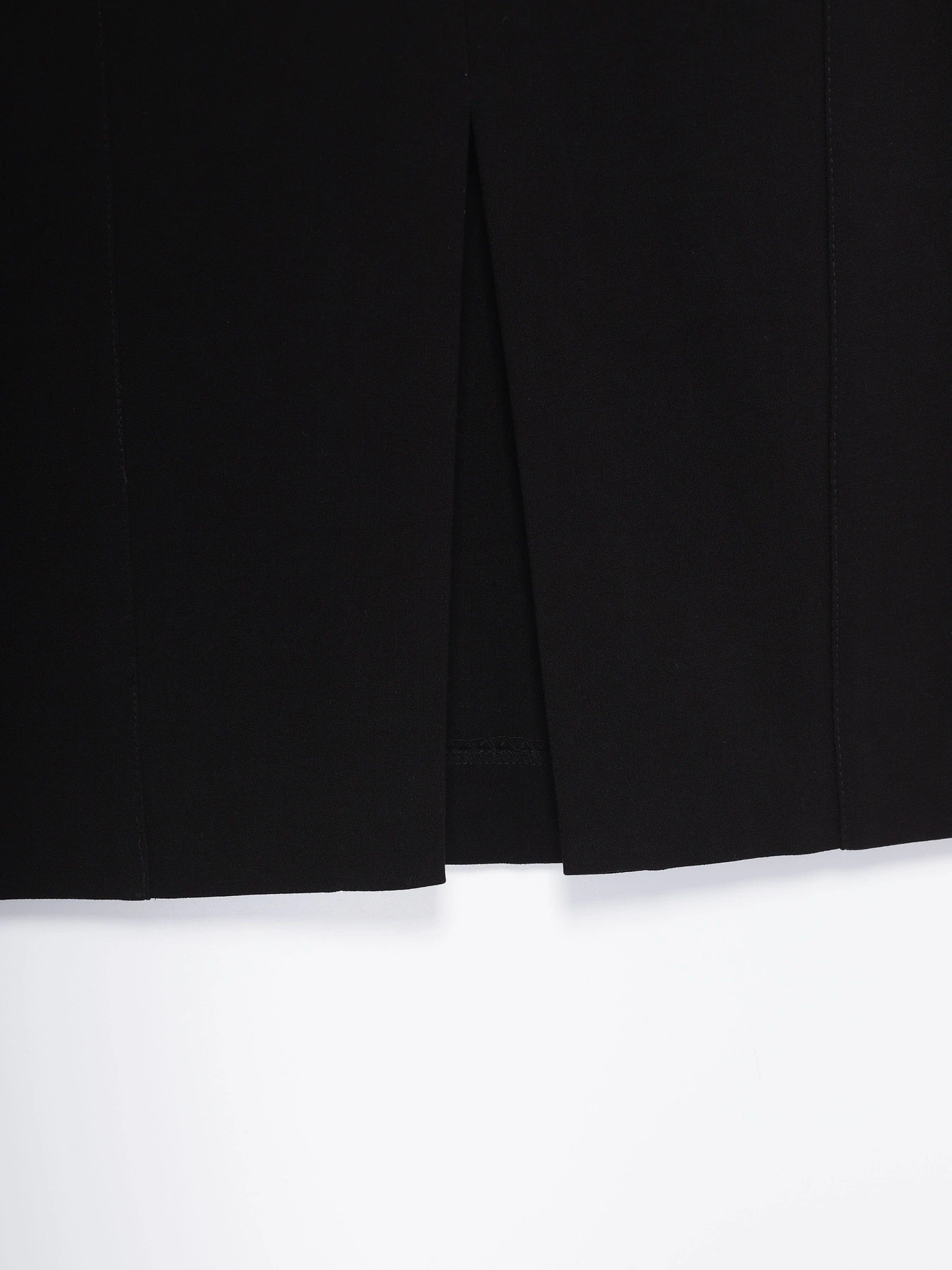 Юбки H&M модель 0461973_чорний Юбки H&M модель 0461973_чорний Фото
