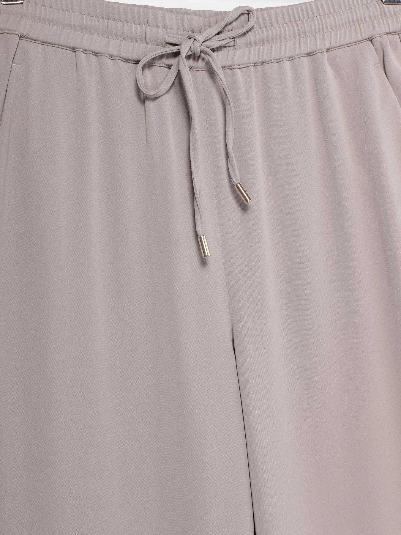 Брюки H&M модель 0462640_бежевий Брюки H&M модель 0462640_бежевий Фото