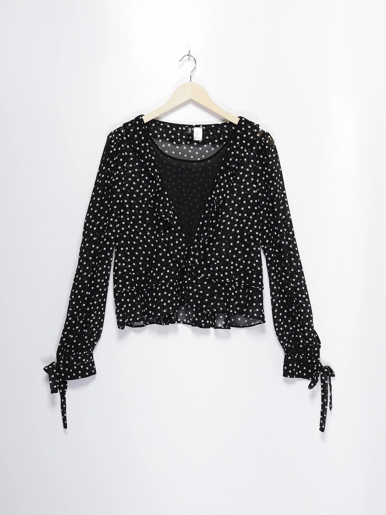Рубашки H&M модель 0496411_чорний з білим Фото