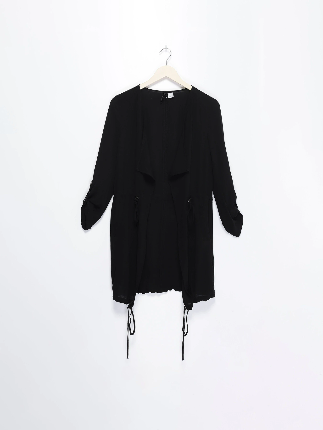 Свитры и кардиганы H&M модель 0504851_чорний Свитры и кардиганы H&M модель 0504851_чорний Фото