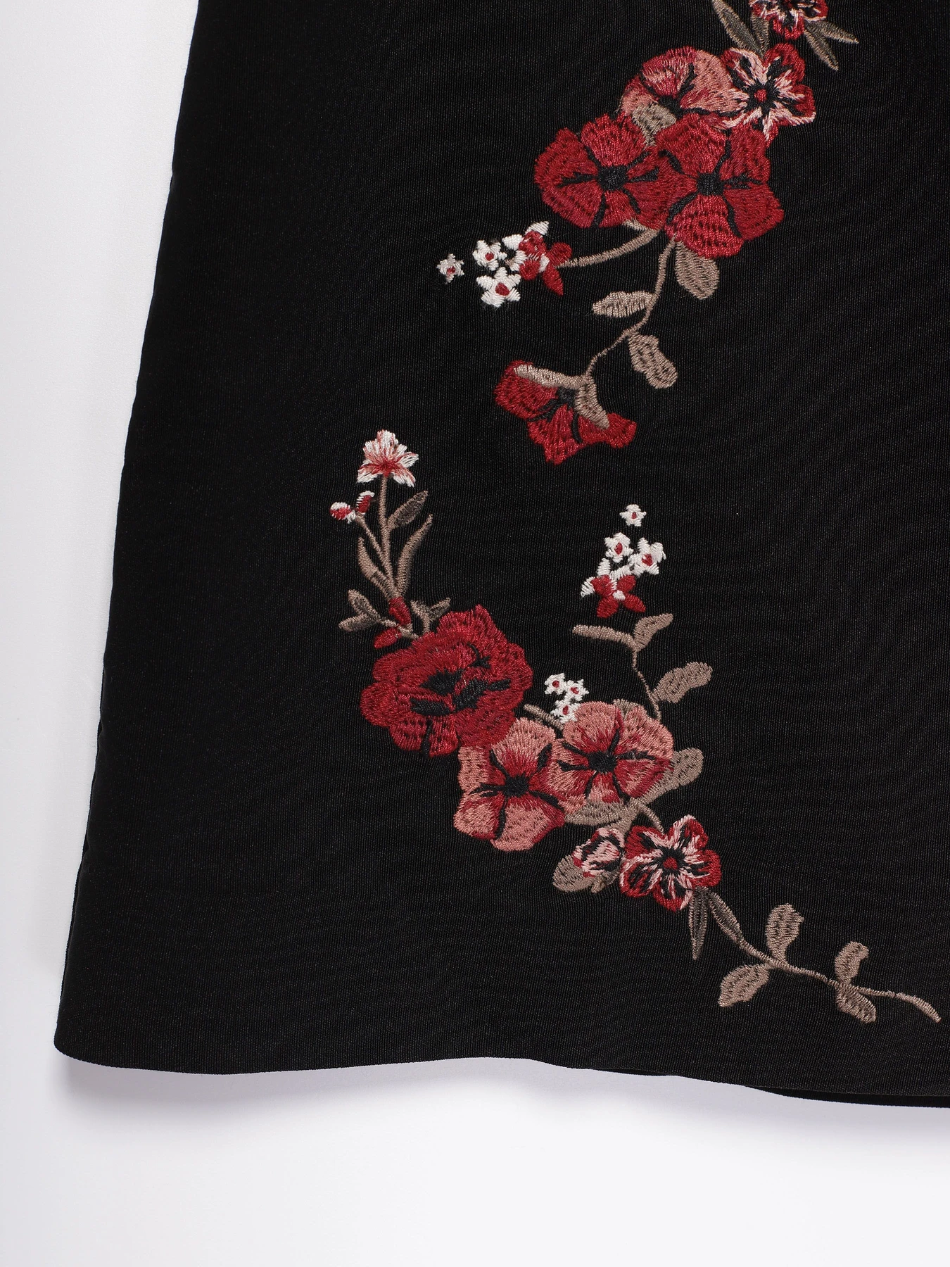 Юбки H&M модель 0537071_чорний комб. Юбки H&M модель 0537071_чорний комб. Фото