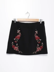 Юбки H&M модель 0537071_чорний комб. Фото