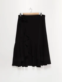 Юбки H&M модель 0563158_чорний Фото