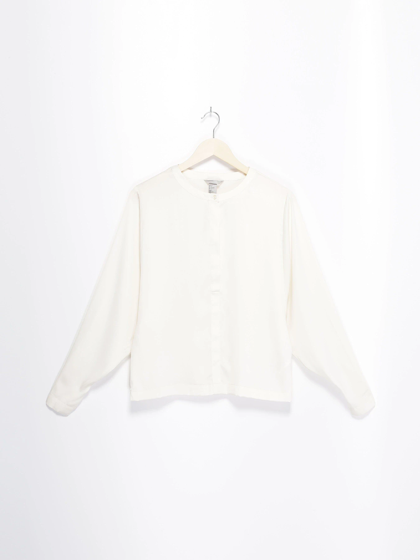 Рубашки H&M модель 0585750_білий Рубашки H&M модель 0585750_білий Фото
