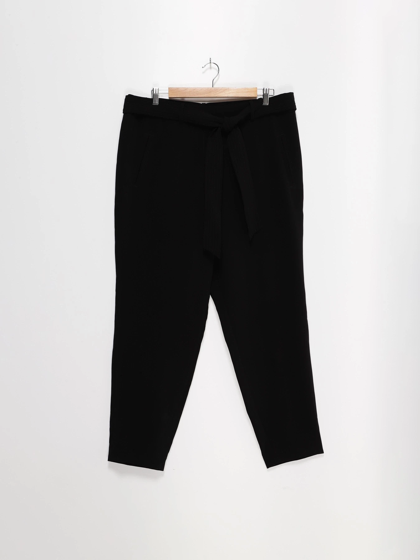 Брюки H&M модель 0587753_чорний Брюки H&M модель 0587753_чорний Фото