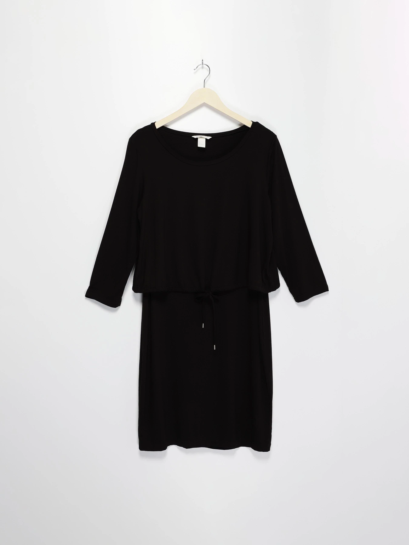 Платья H&M модель 0595402_чорний Платья H&M модель 0595402_чорний Фото