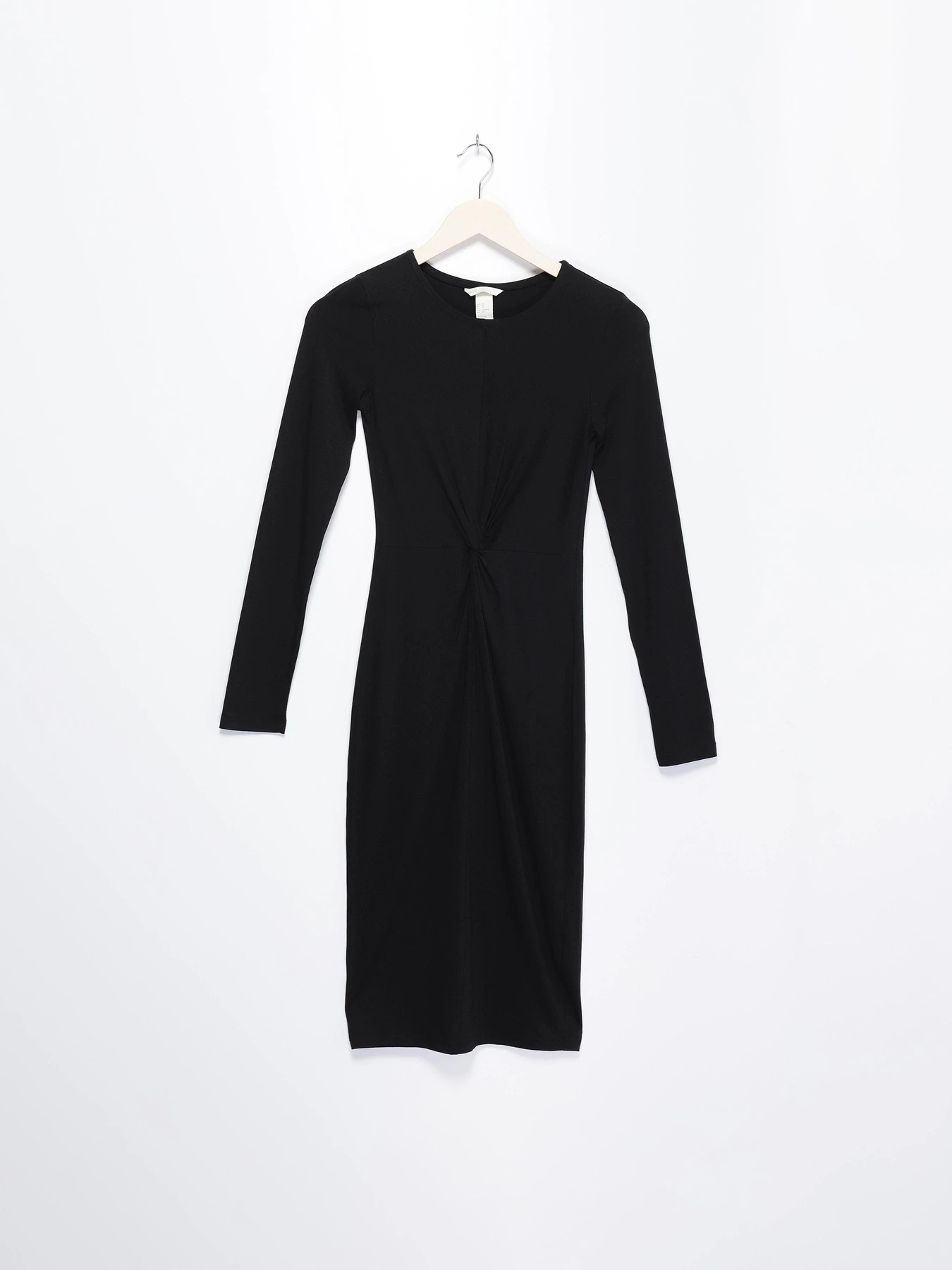 Платья H&M модель 0616222_чорний Фото