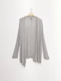Светри та кардигани H&M модель 0616715_сірий Фото