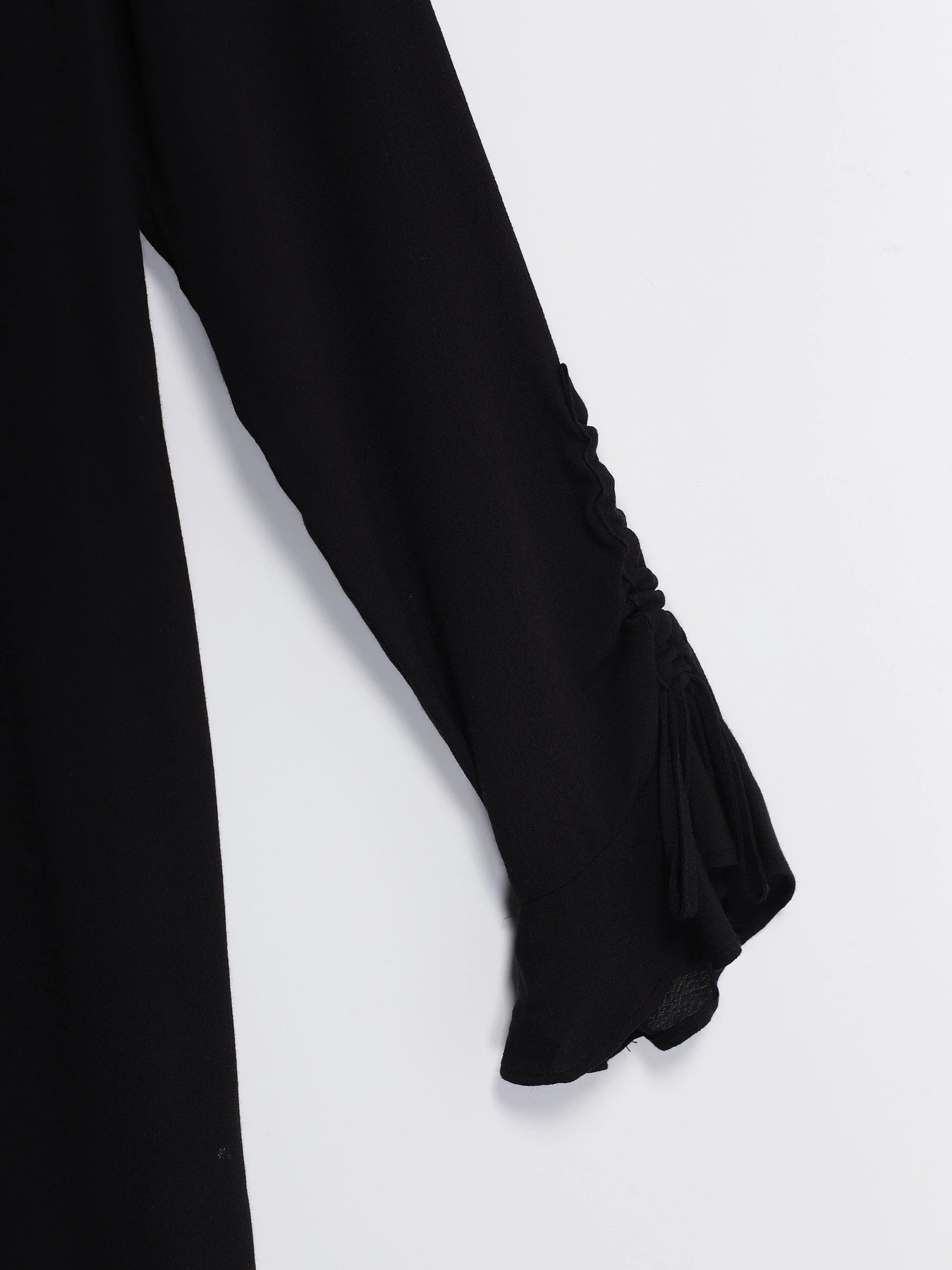 Сукні H&M модель 0663942_чорний Фото