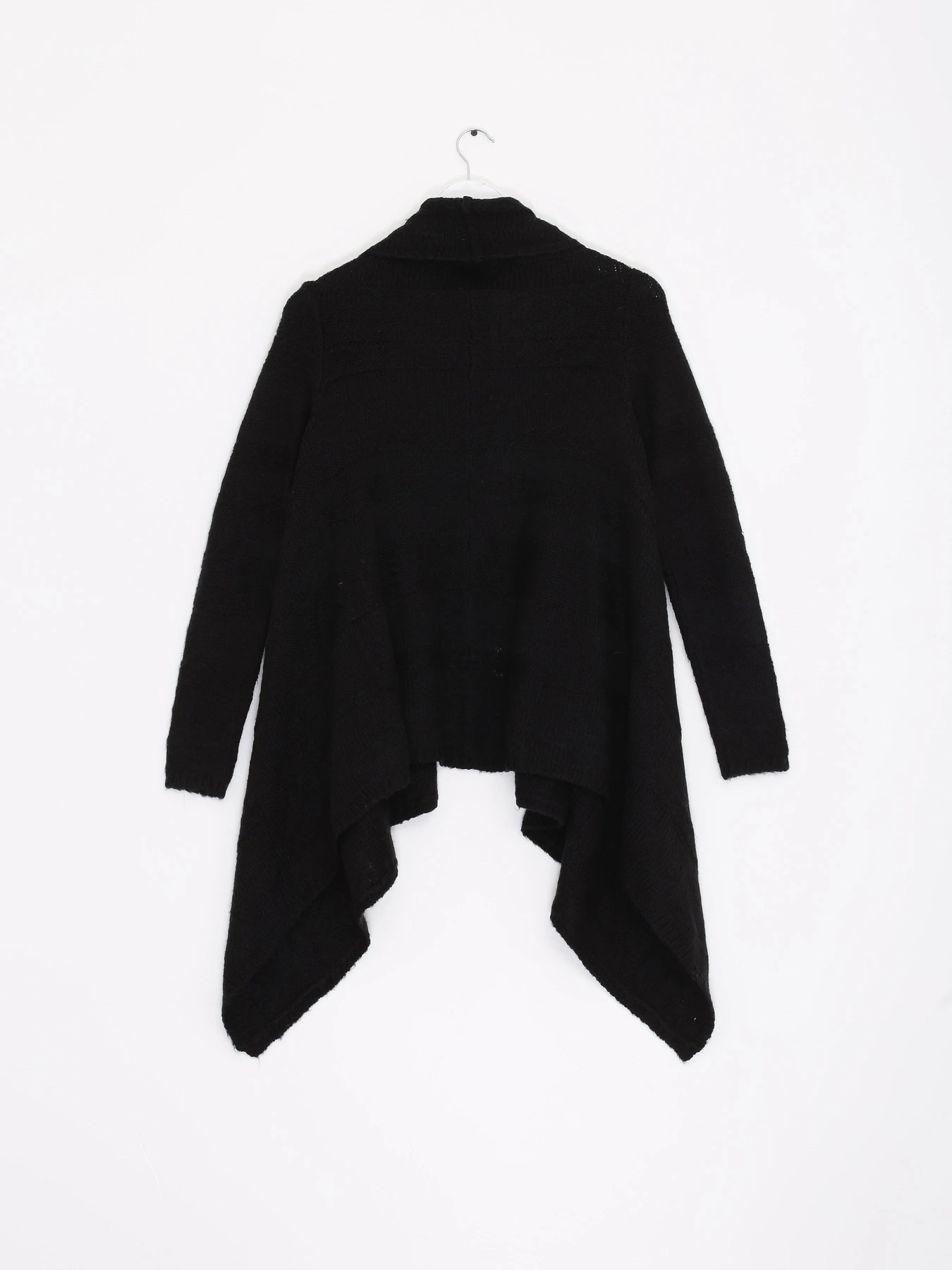 Светри та кардигани H&M модель 0320777_чорний Фото
