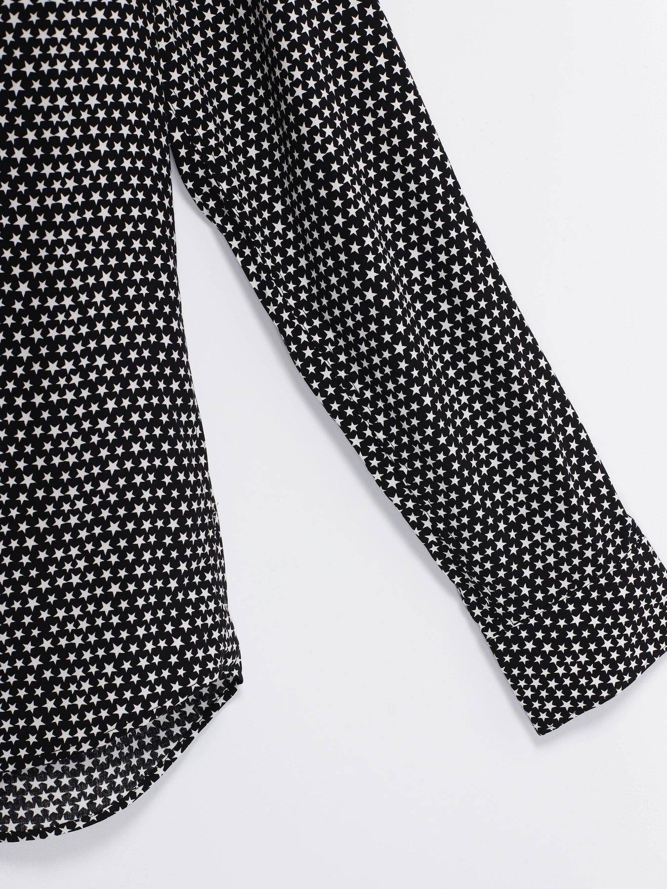 Рубашки H&M модель 0673426_чорний з білим Рубашки H&M модель 0673426_чорний з білим Фото