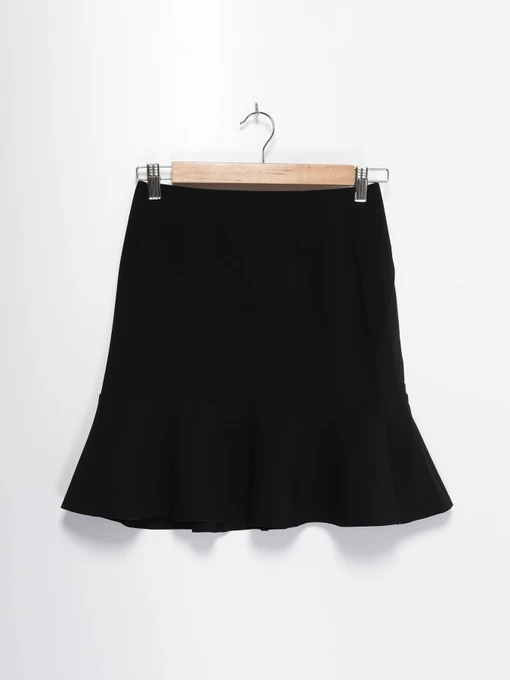 Юбки H&M модель 0677351_чорний Фото