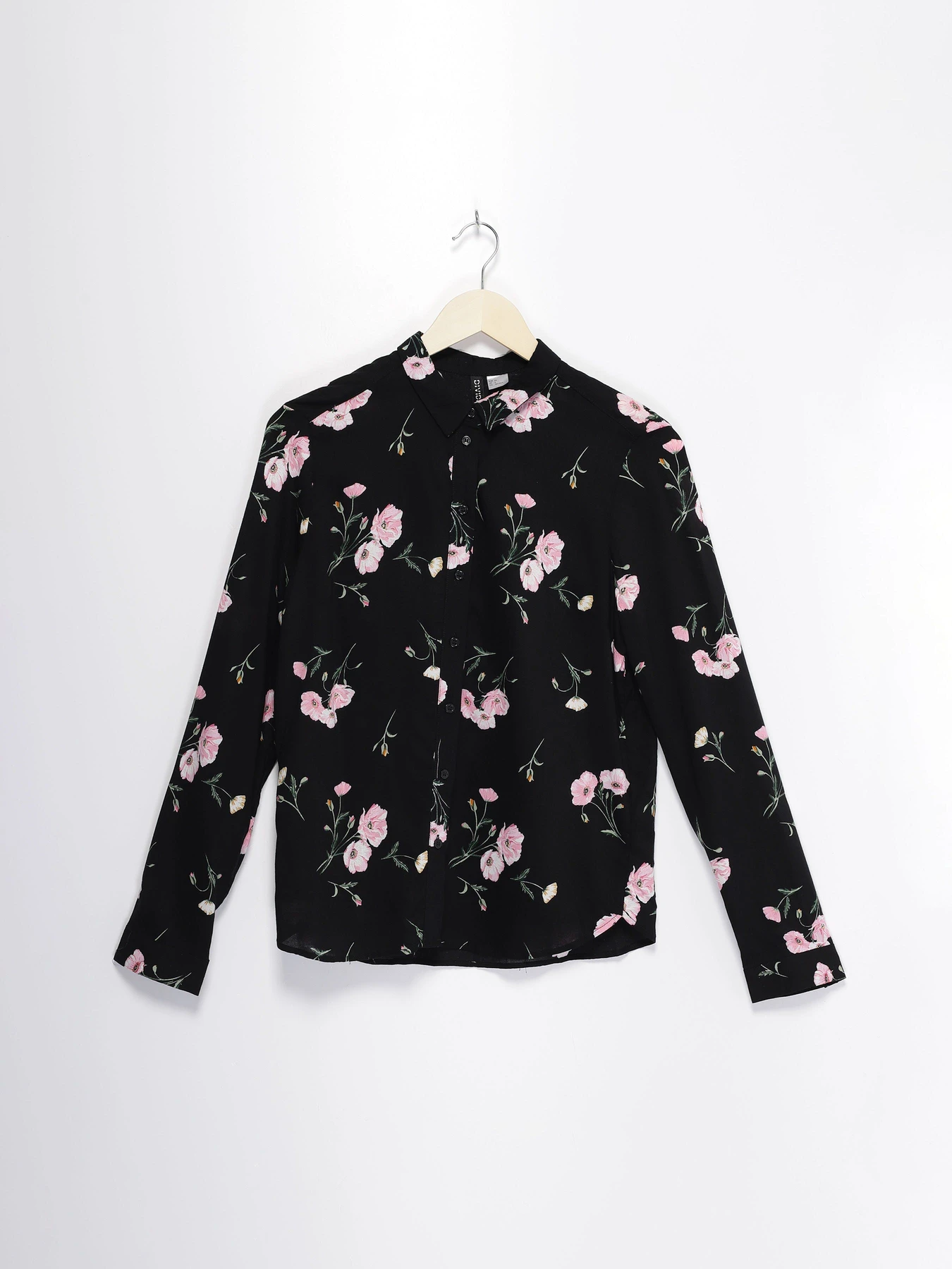 Рубашки H&M модель 0689389_чорний комб. Рубашки H&M модель 0689389_чорний комб. Фото