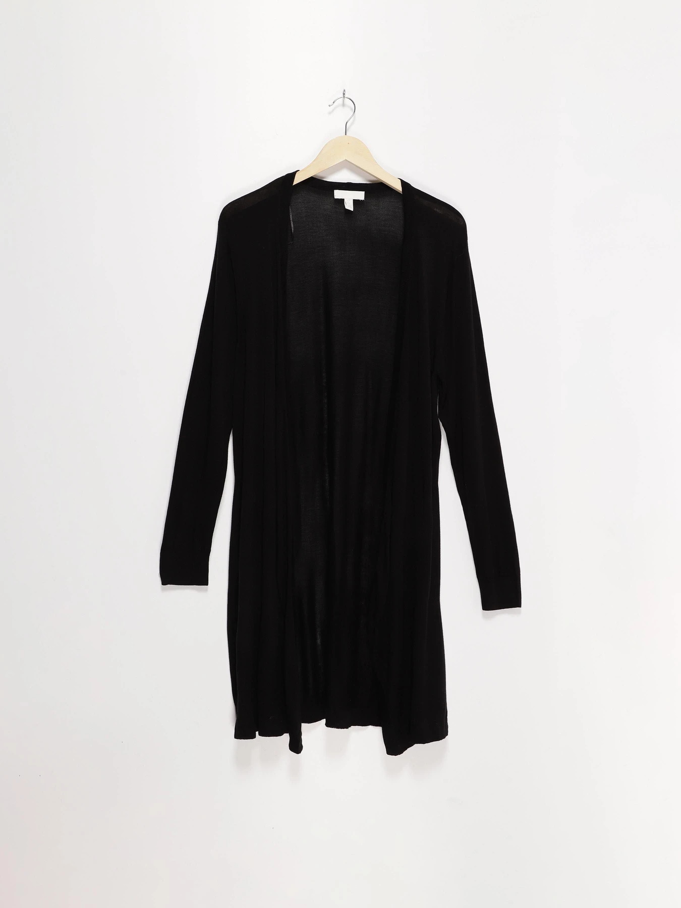 Светри та кардигани H&M модель 0699178_чорний Светри та кардигани H&M модель 0699178_чорний Фото