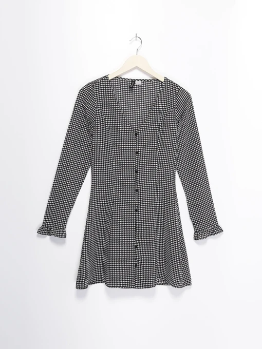 Платья H&M модель 0733361_чорний з білим Фото