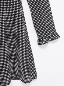 Платья H&M модель 0733361_чорний з білим Фото
