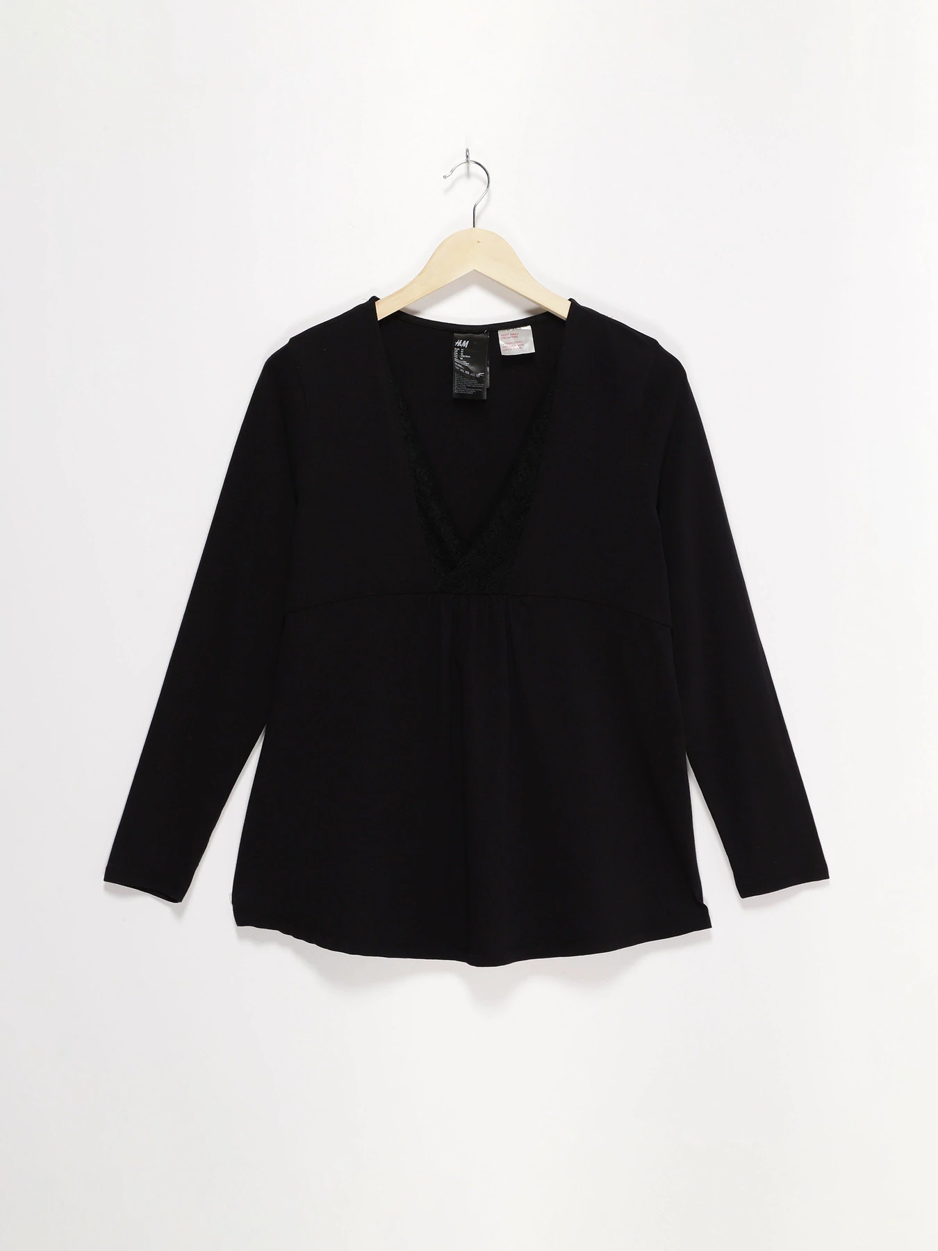 Худі та світшоти H&M модель 0796793_чорний Худі та світшоти H&M модель 0796793_чорний Фото